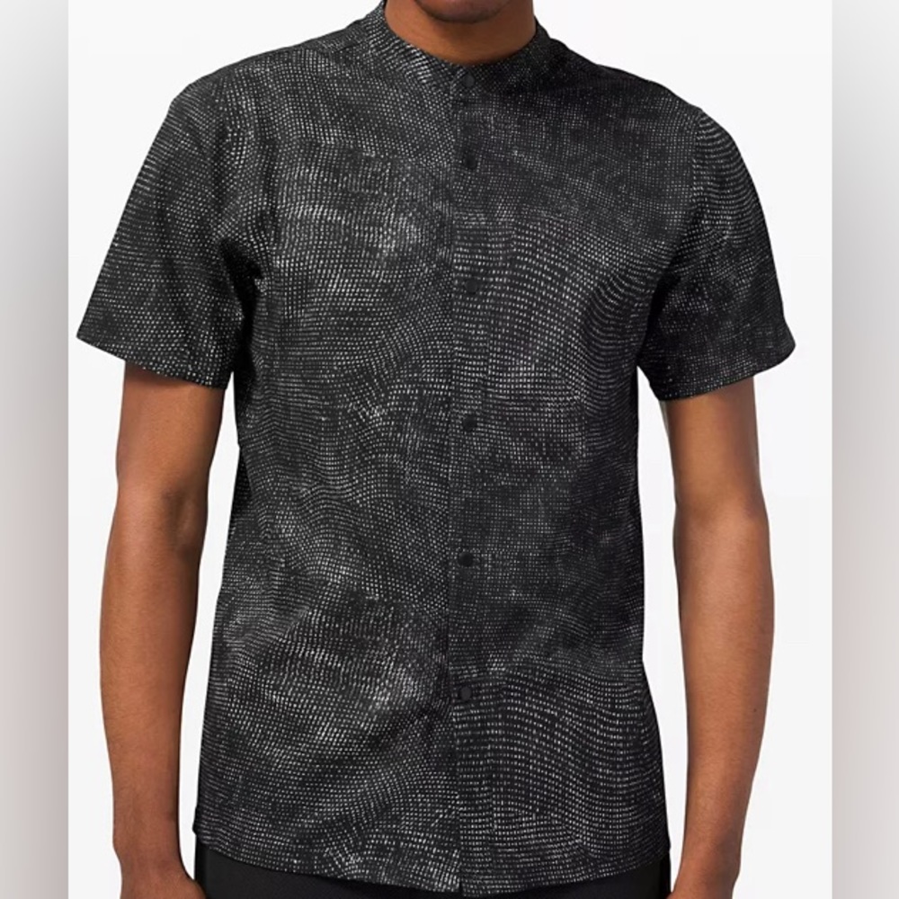 Lululemon Airing Easy Short Sleeve Button Up Shirt